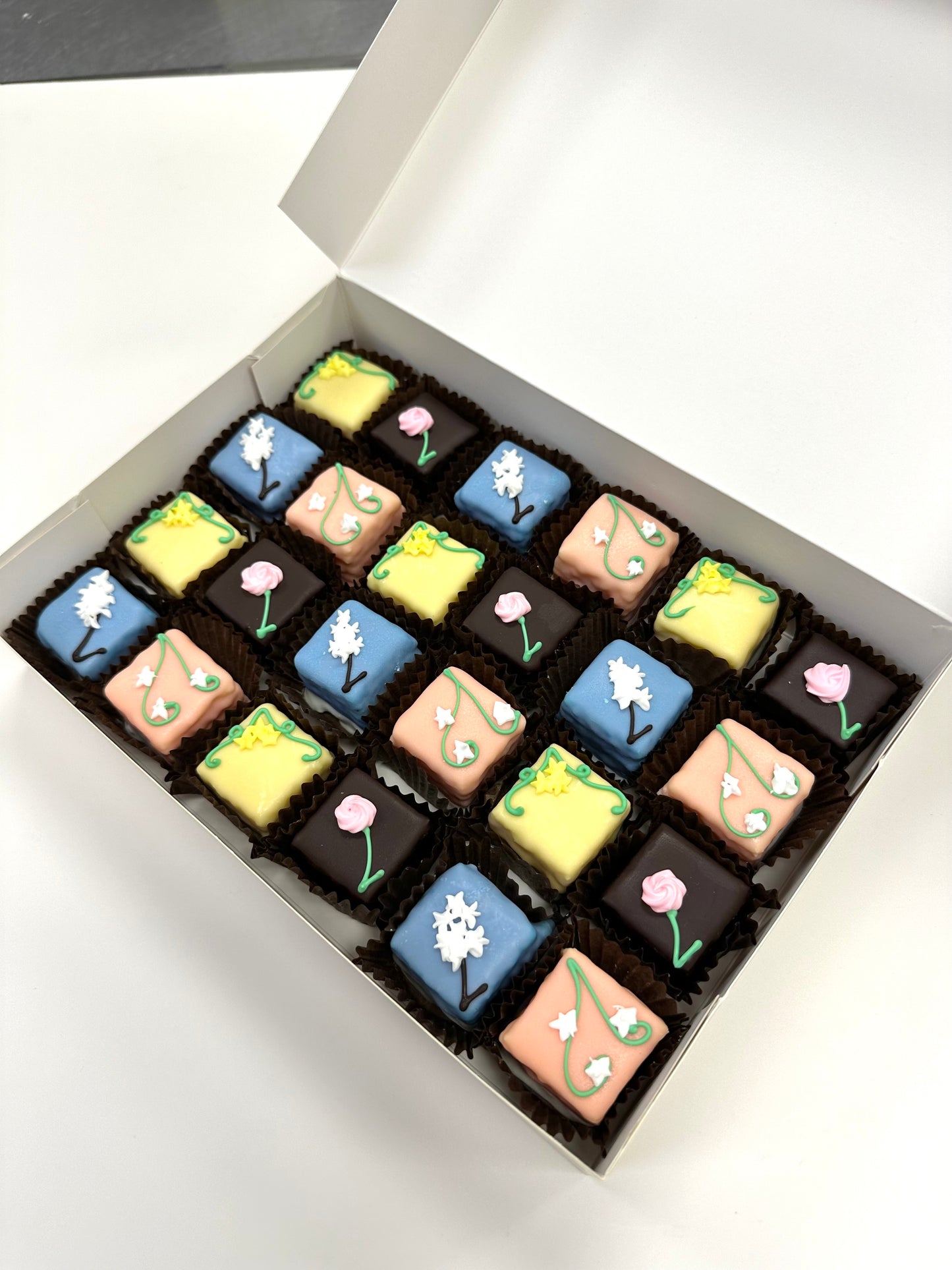 Petit Fours - Box of 24
